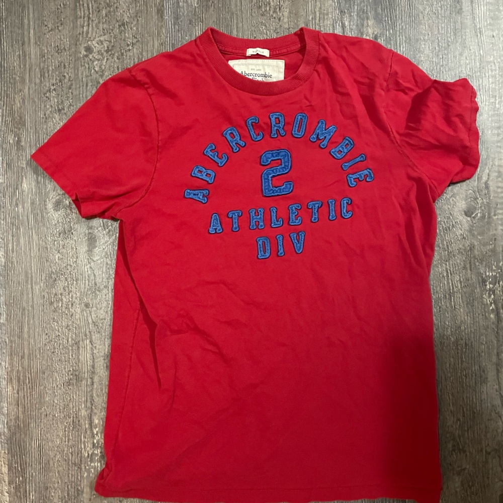 Boys Abercrombie t-shirt